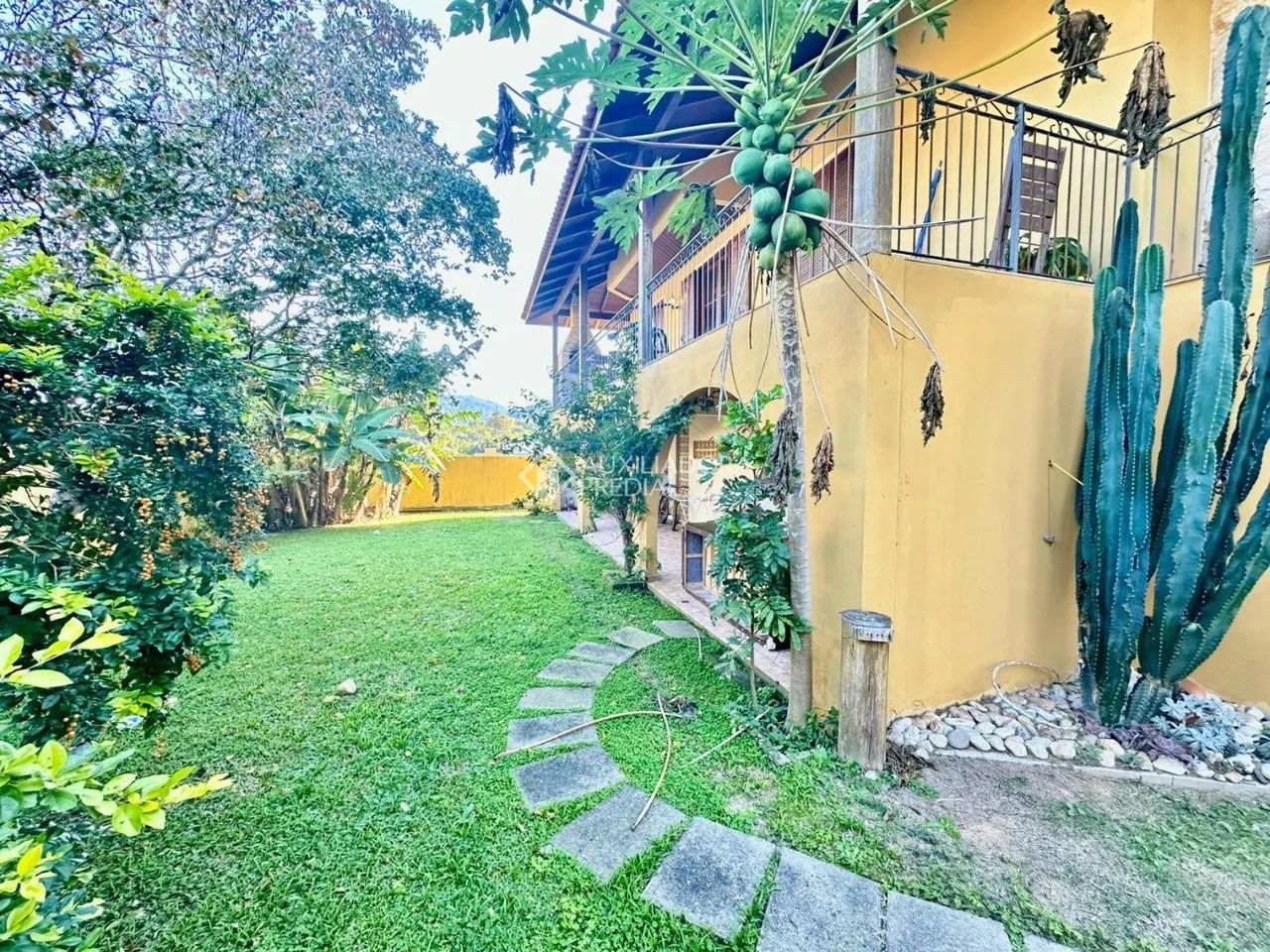 Casa a venda na Lagoa da Conceição, com 295 m² privativos, estilo clássica - Foto 5
