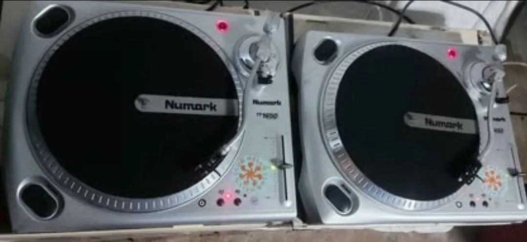 NUMARK TT 1650 (PAR | DIRECT DRIVE) Baixei pra 3200 - Foto 3