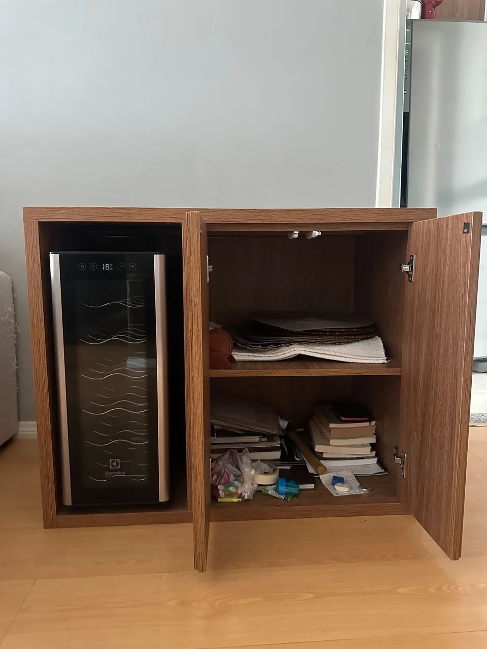 Móvel marrom para sala - Foto 4