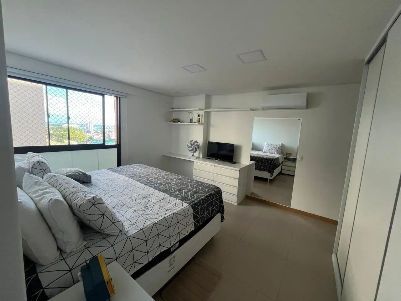 Lindo apartamento  no Farol com 192m² - Foto 4
