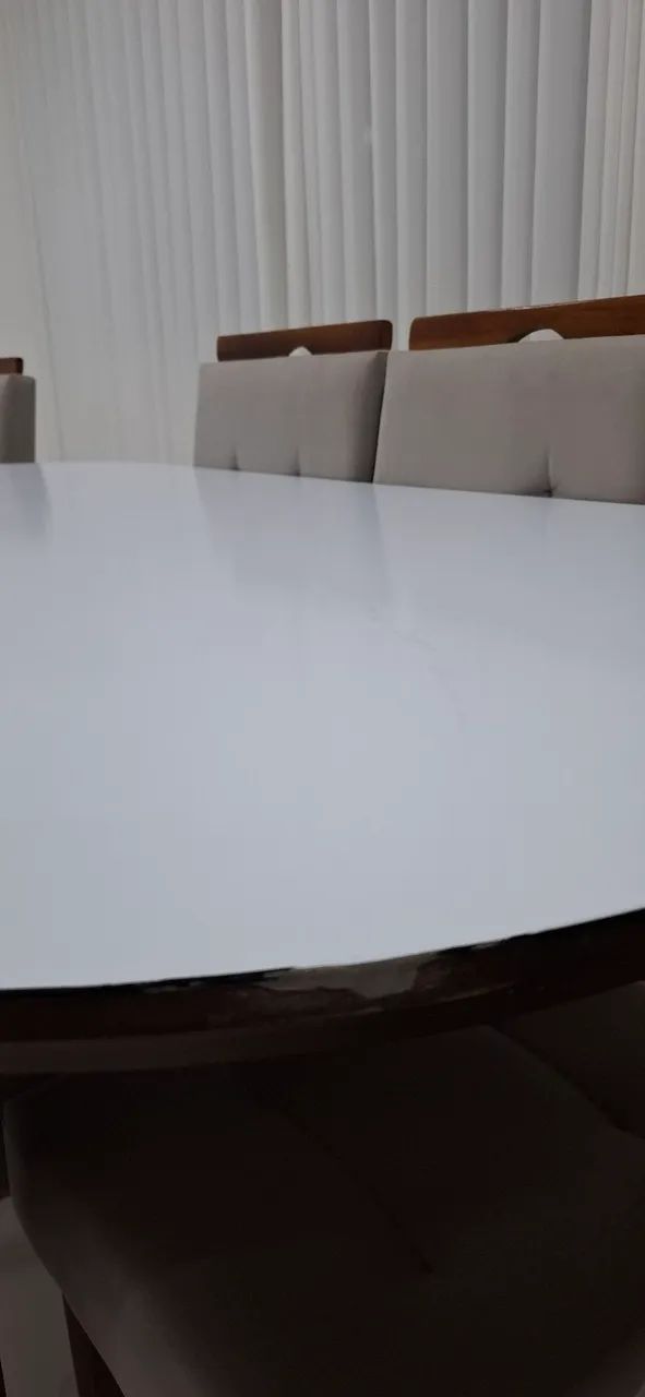 Mesa de madeira maciça 6 cadeiras. - Foto 5