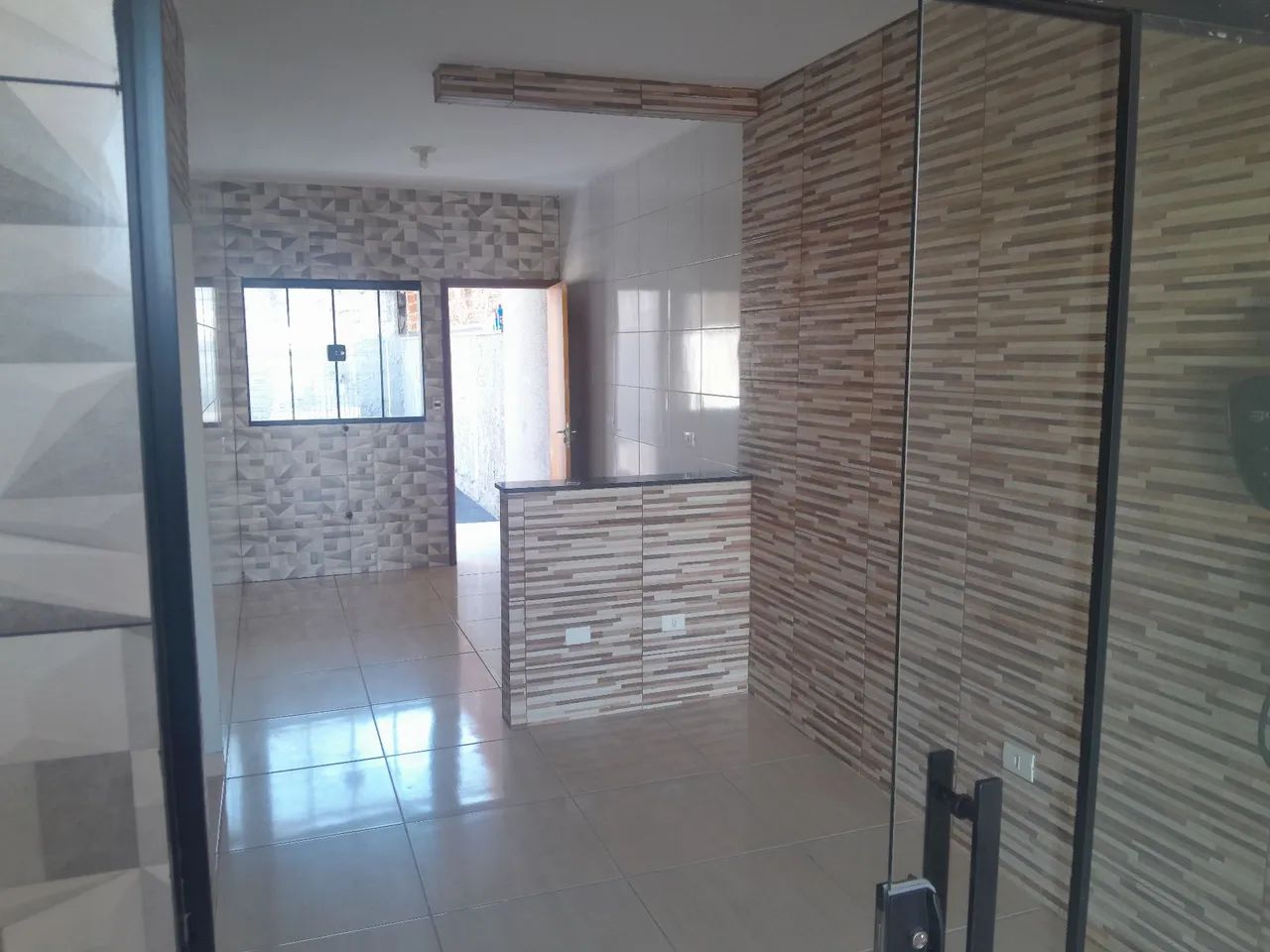 VENDO CASA GEMINADA USADA  QUITADA - Foto 4