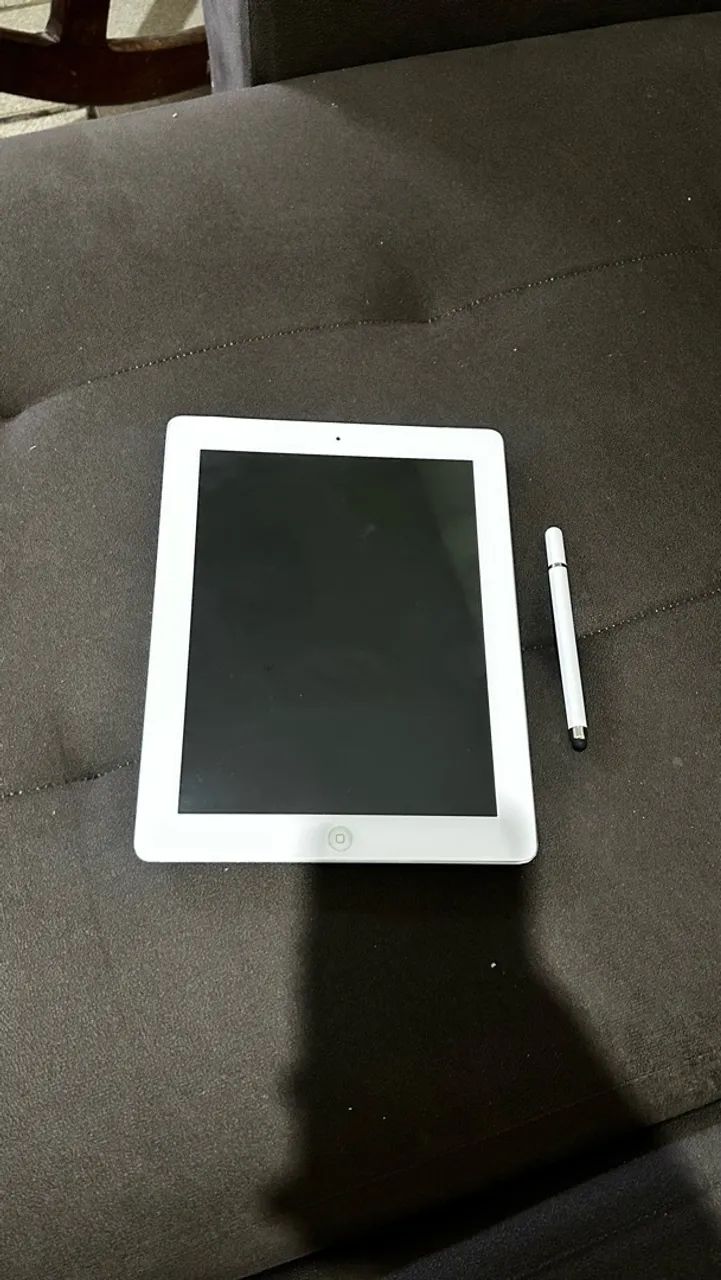 iPad 4ª Geração 64GB + Caneta Stylus Branca - Foto 2