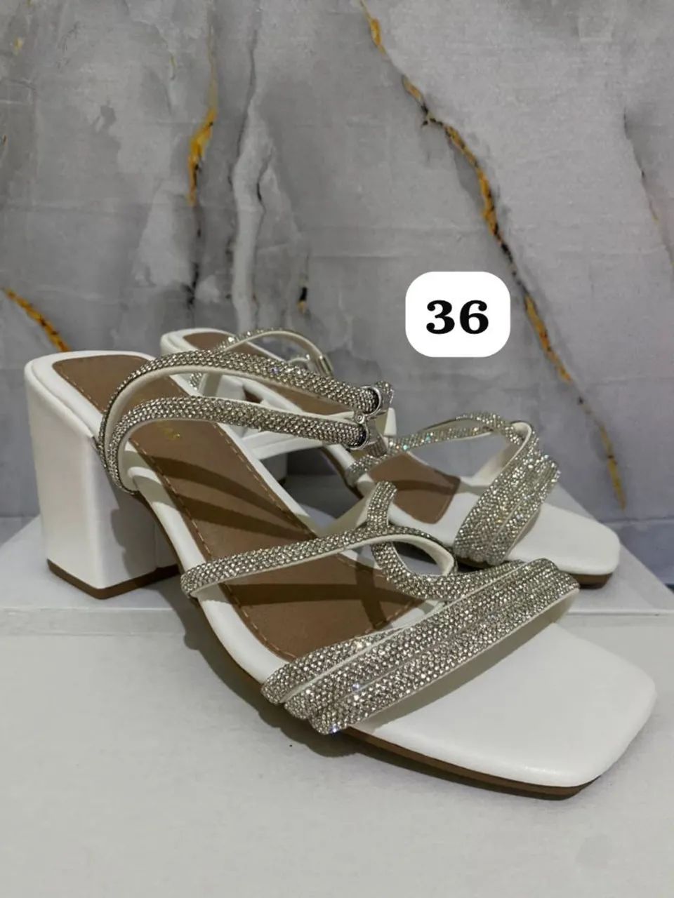 SALTINHO FEMININO 