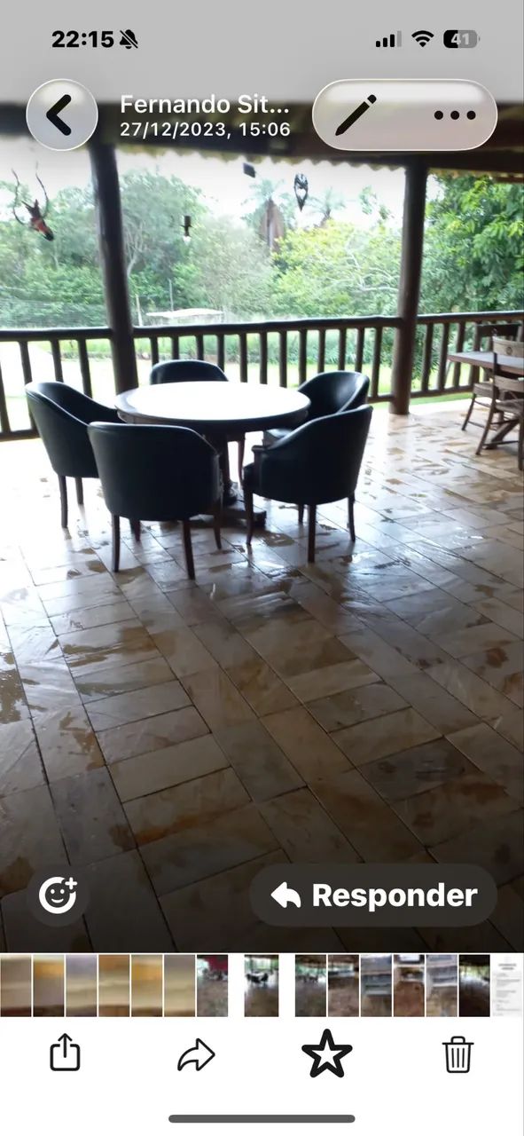 Conjunto de mesa e cadeiras de madeira e couro para jogos  - Foto 2