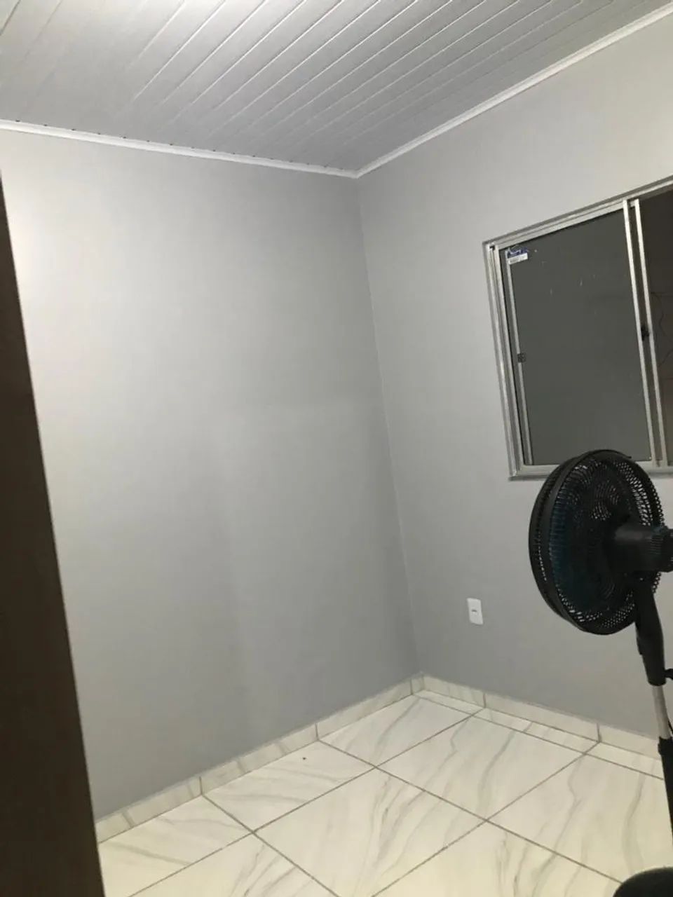 Casa com 3 Quartos, Garagem e Quintal - Foto 4