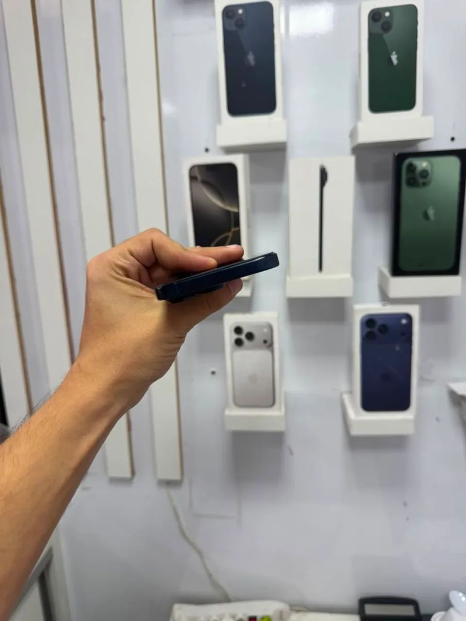 iPhone 15 Pro Max - 256Gb<br>?4.299,99 - Foto 5