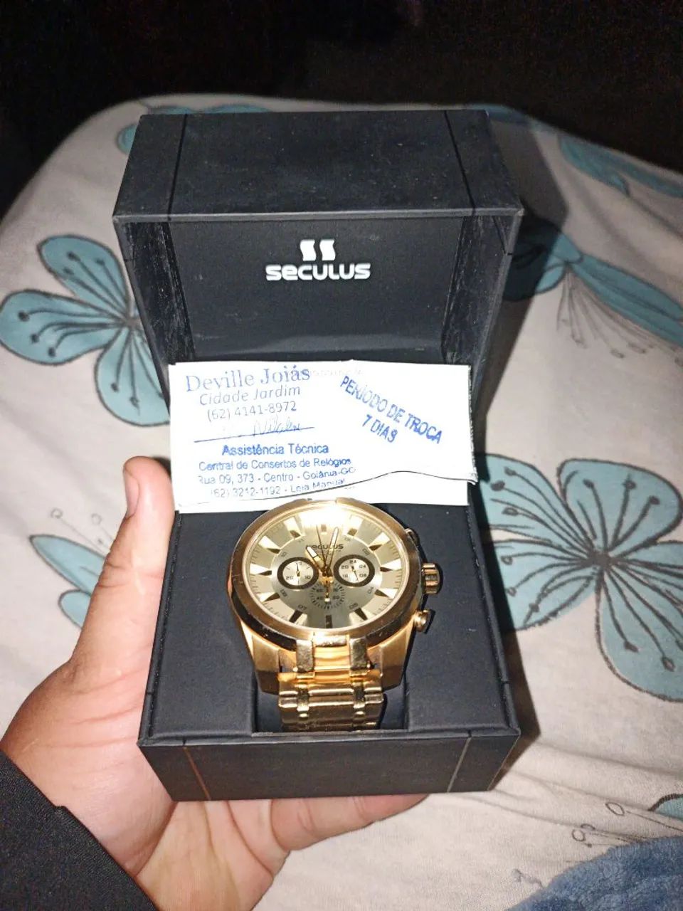 Relógio dourado da marca Seculus barato $400