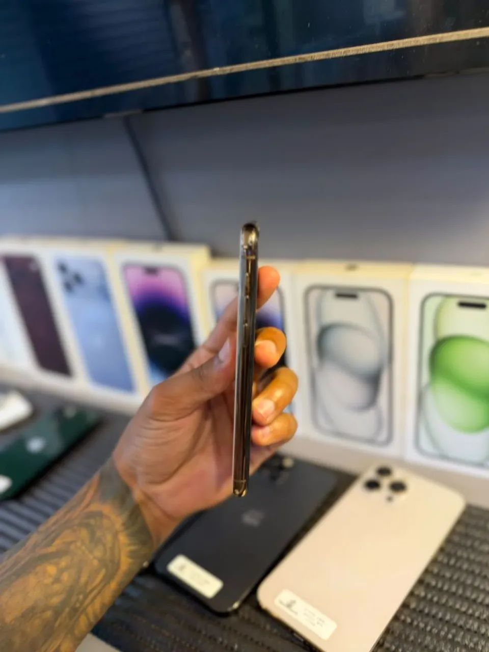 IPHONE 11 PRO 64GB<br>R$ 1.299 - Foto 4