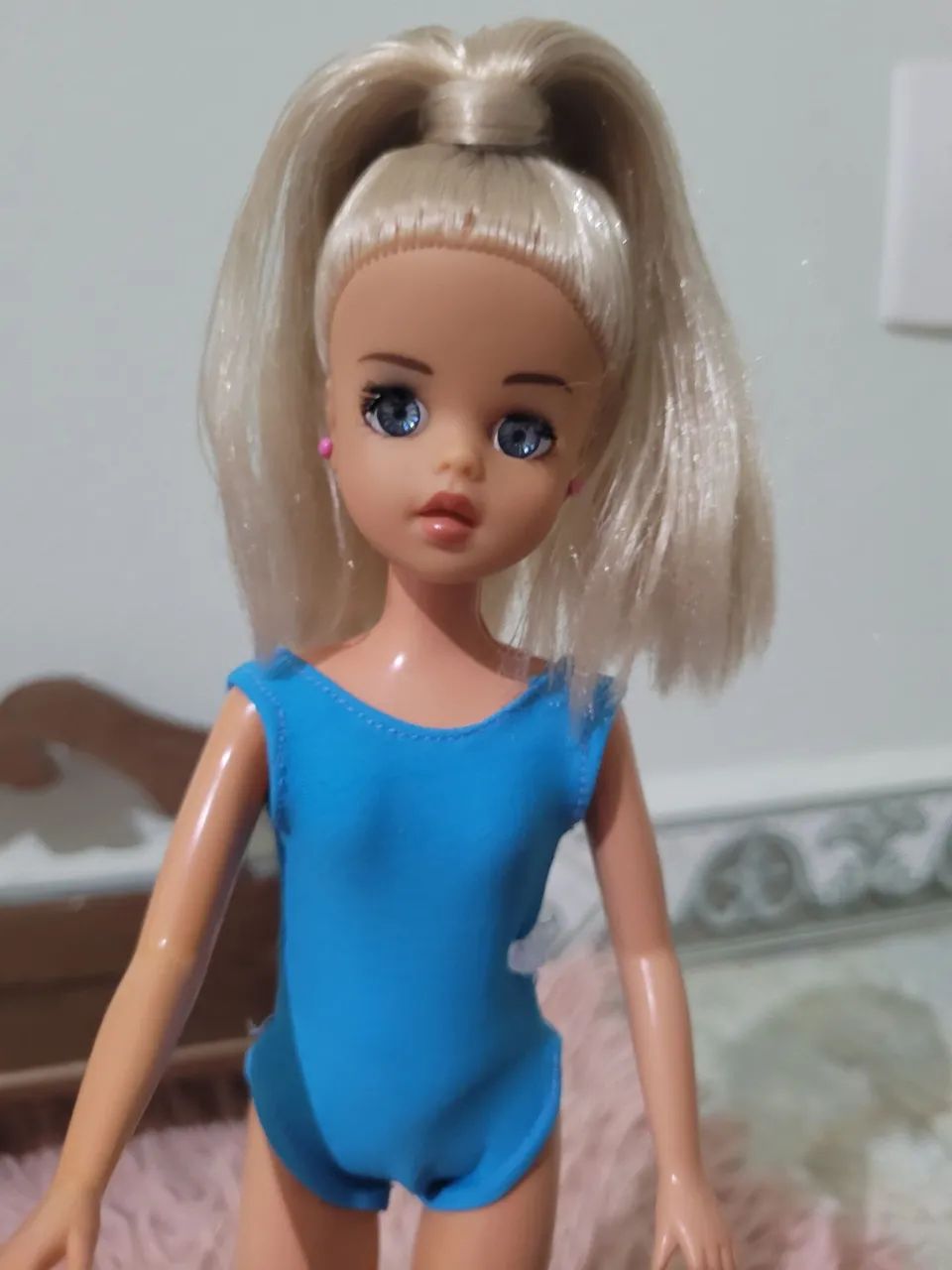 Boneca SUSI PRAIA e PISCINA. ano 2000.