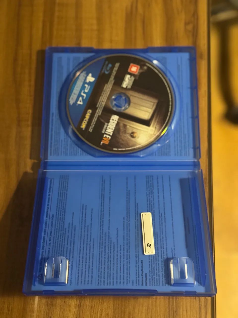 Resident Evil 7 - PS4/PS5 - Midia Fisica - Foto 2