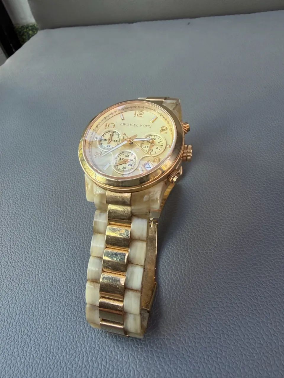 Relógio Michael Kors Original - Dourado com Acetato Bege (Feminino) - Foto 2