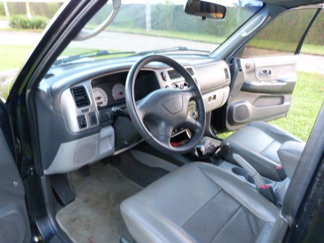 Pagero sport 2.5 4x4 manual a diesel impecavel - Foto 13