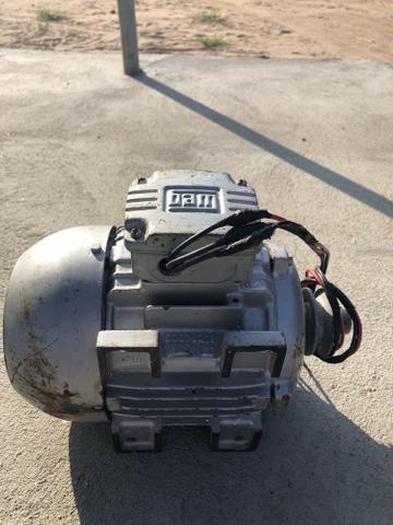 Motor trifásico Bitoneira ou máquinas de padaria - Foto 3