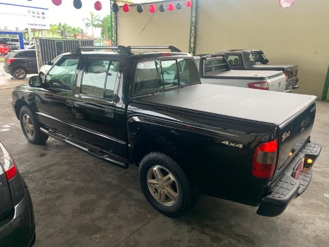 S10 executiva diesel 4x4 04/05 a top, toda restaurada, pneus novos e revisada - Foto 4