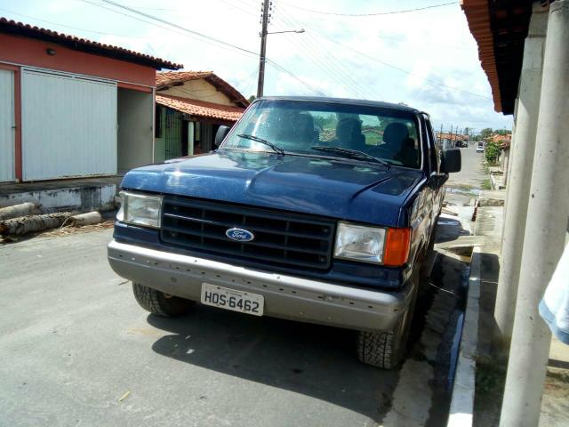 F1000 cabine estendida motor MWM em dias