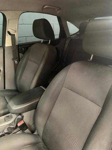 Ford Focus Ht 1.6 Glx Completo Gnv - Foto 6