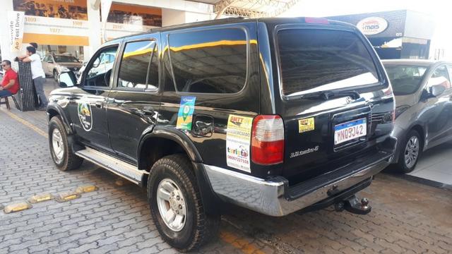 Vendo Hilux 98 - Foto 4