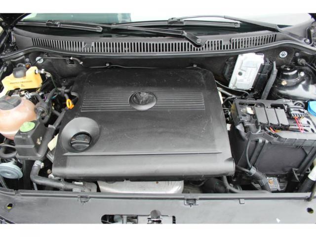Volkswagen Polo Sedan 1.6 - Foto 11