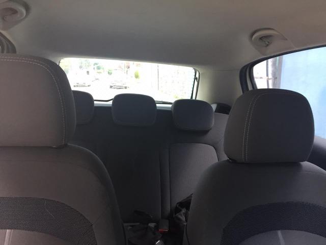 Fiat Punto 2013 1.4 Branco, completo com rodas 18 novas - Foto 11