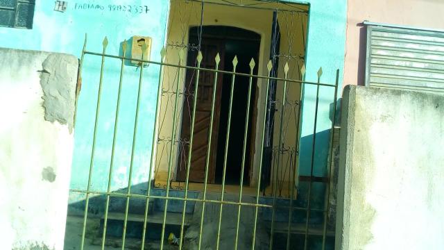 Localizada na ruaprojetada /alto dos anjos _vendo está casa