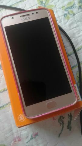 Celular motoe4