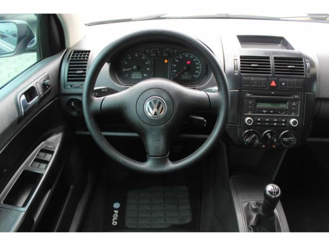 Volkswagen Polo Sedan 1.6 - Foto 6