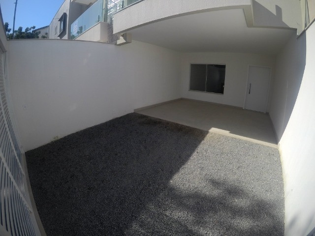 Lindas casas Duplex em Colina de Laranjeiras / Fino acabamento