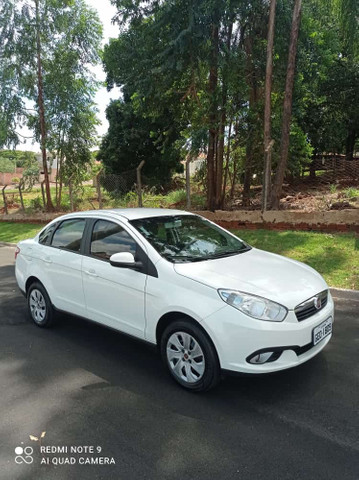 FIAT GRAND SIENA ATTRACTIVE 1.4 COMPLETO