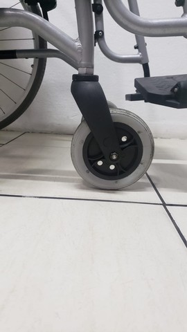 Cadeira de rodas 120kg