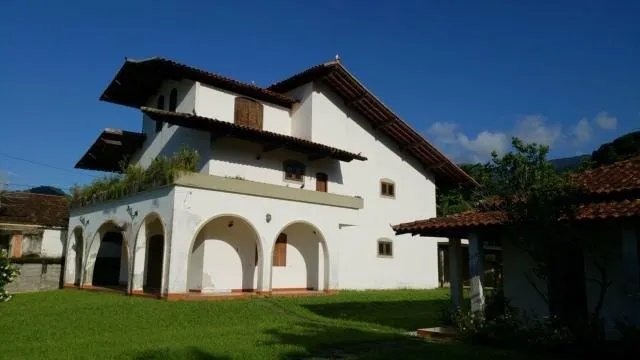 Imobiliária nova aliança vende casarão mobiliado em muriqui!