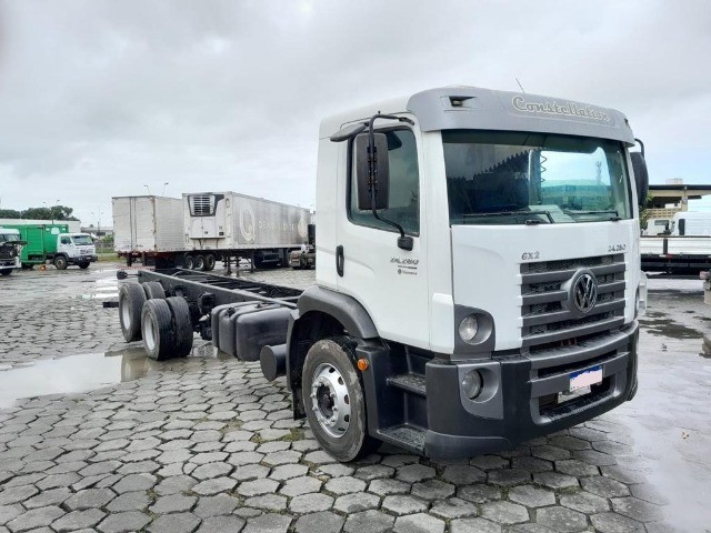 Volkswagen 24280 2012