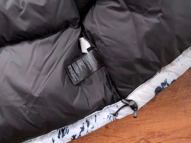 Supreme x the north best sale face mountain baltoro jacket