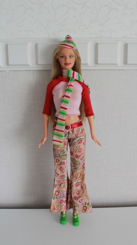 Roupa original Barbie School Cool anos 2000