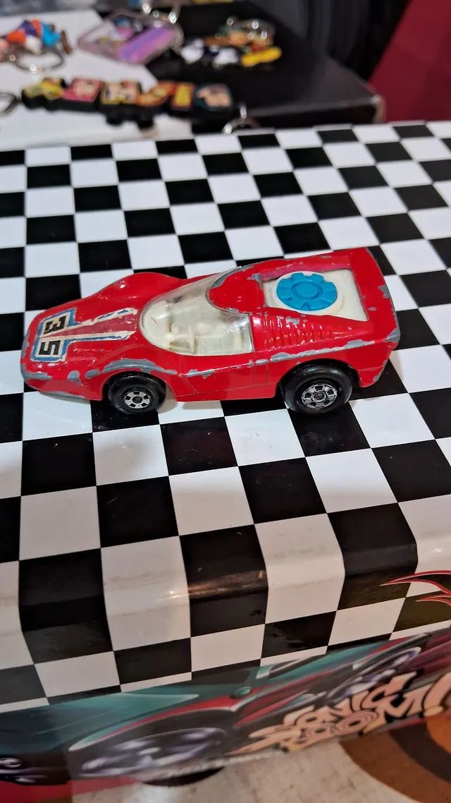 Carrinho Matchbox - Fandango n 35 na cor vermelha datado de 1975 - Foto 2