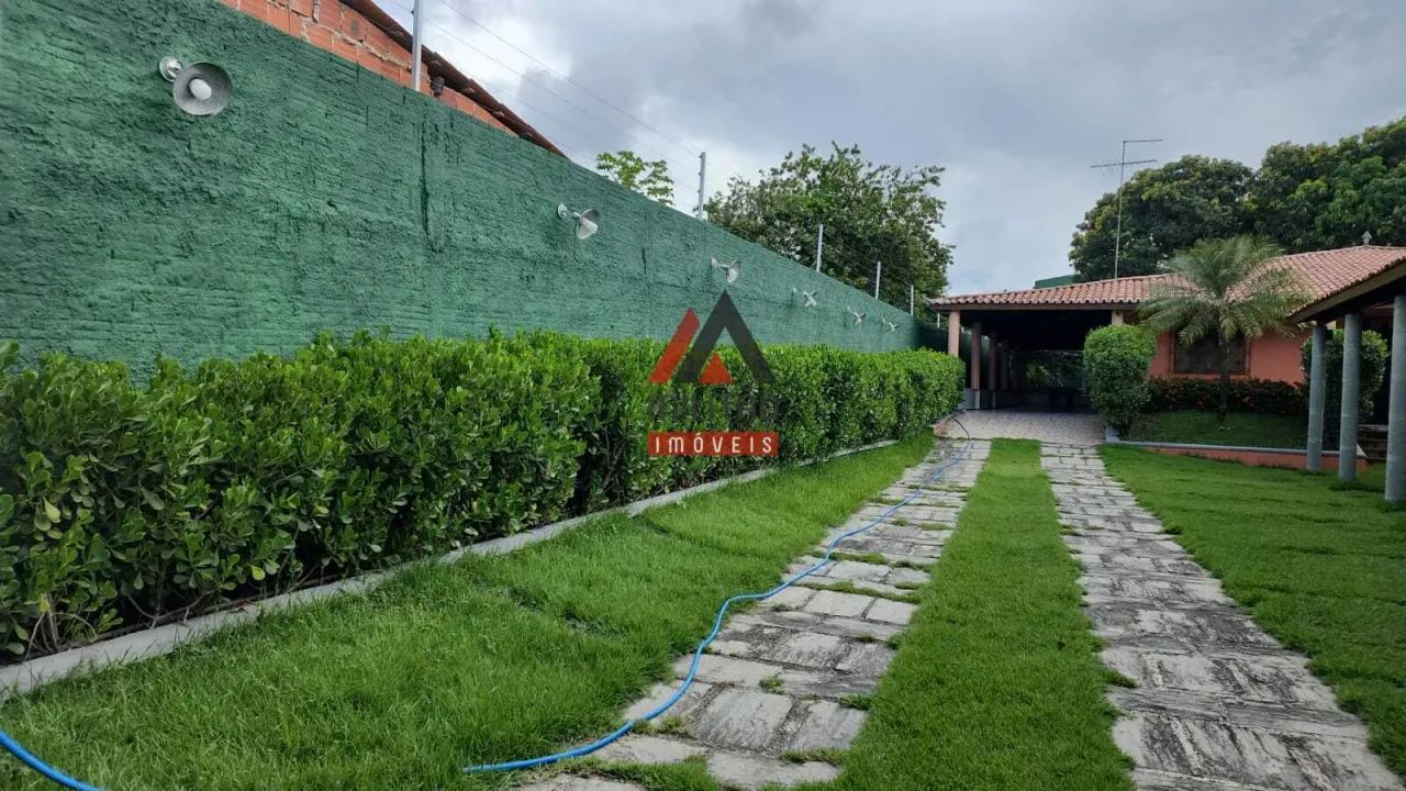 ÓTIMA CHÁCARA EM PINDORETAMA PRÓXIMO AO CENTRO DA CIDADE.