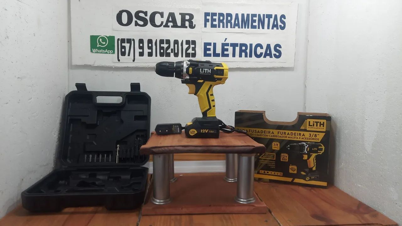 Furadeira e parafusadeira de 12 v com acessórios e maleta, entrego  - Foto 2