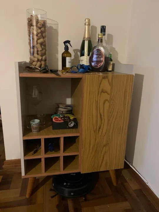 Barzinho de Madeira com Nicho 