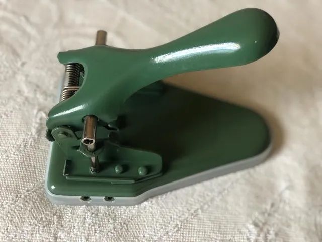 Perfurador de papel Deluxe