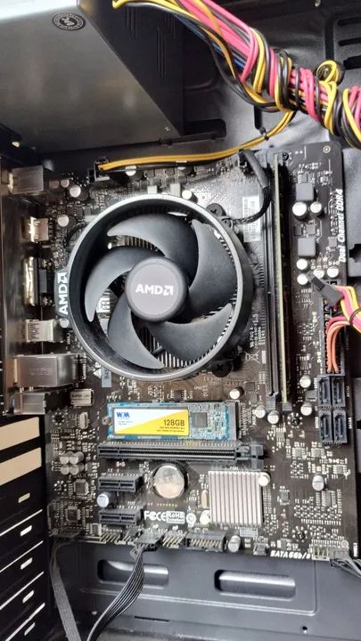 Cpu AMD Ryzen 3 3200G 32gb RAM DDR4