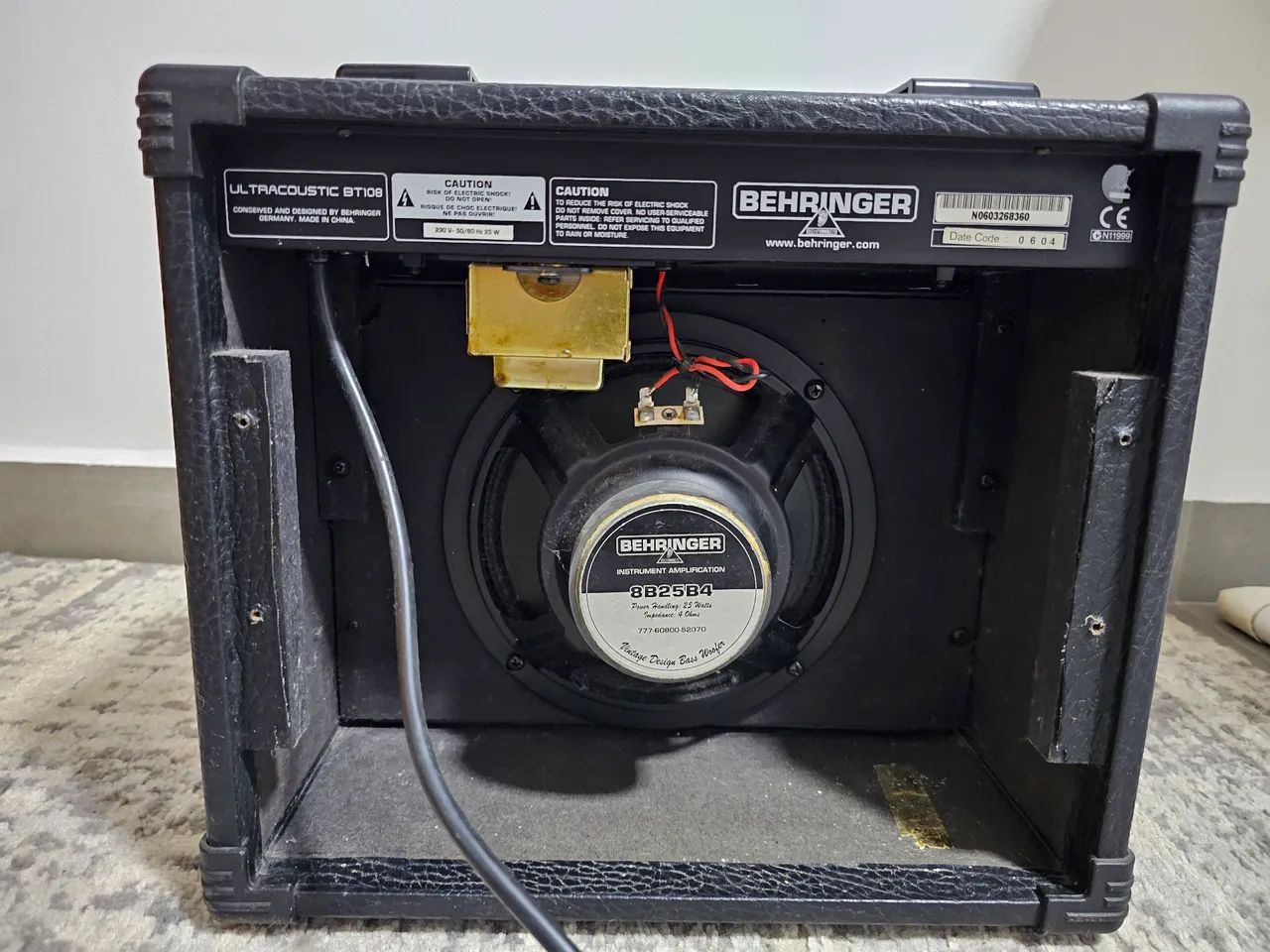 Behringer ULTRABASS BT108 - Foto 5