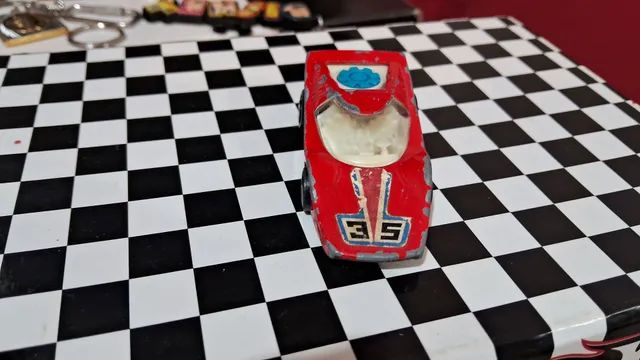 Carrinho Matchbox - Fandango n 35 na cor vermelha datado de 1975 - Foto 5