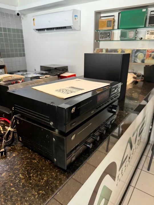 Conjunto de Som Estéreo Sansui Amplificador Integrado Au-X301 e Tuner Tu-X711 - Foto 4
