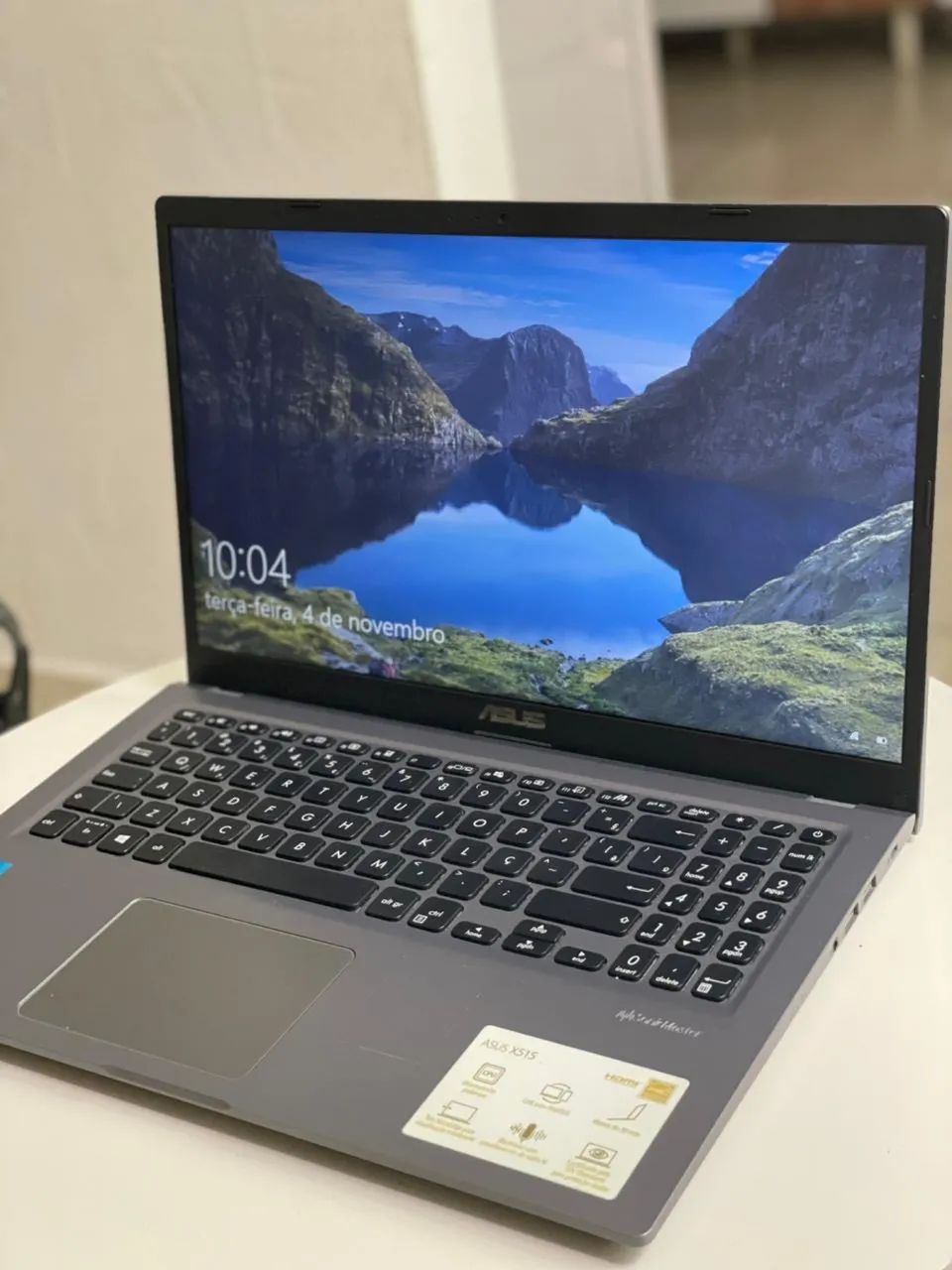 Selling ASUS notebook64291677560323120