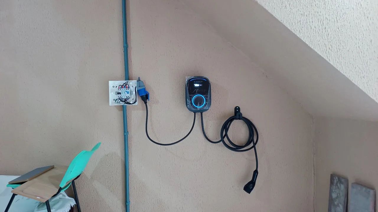 Instalação de Carregador de Carro Elétrico 