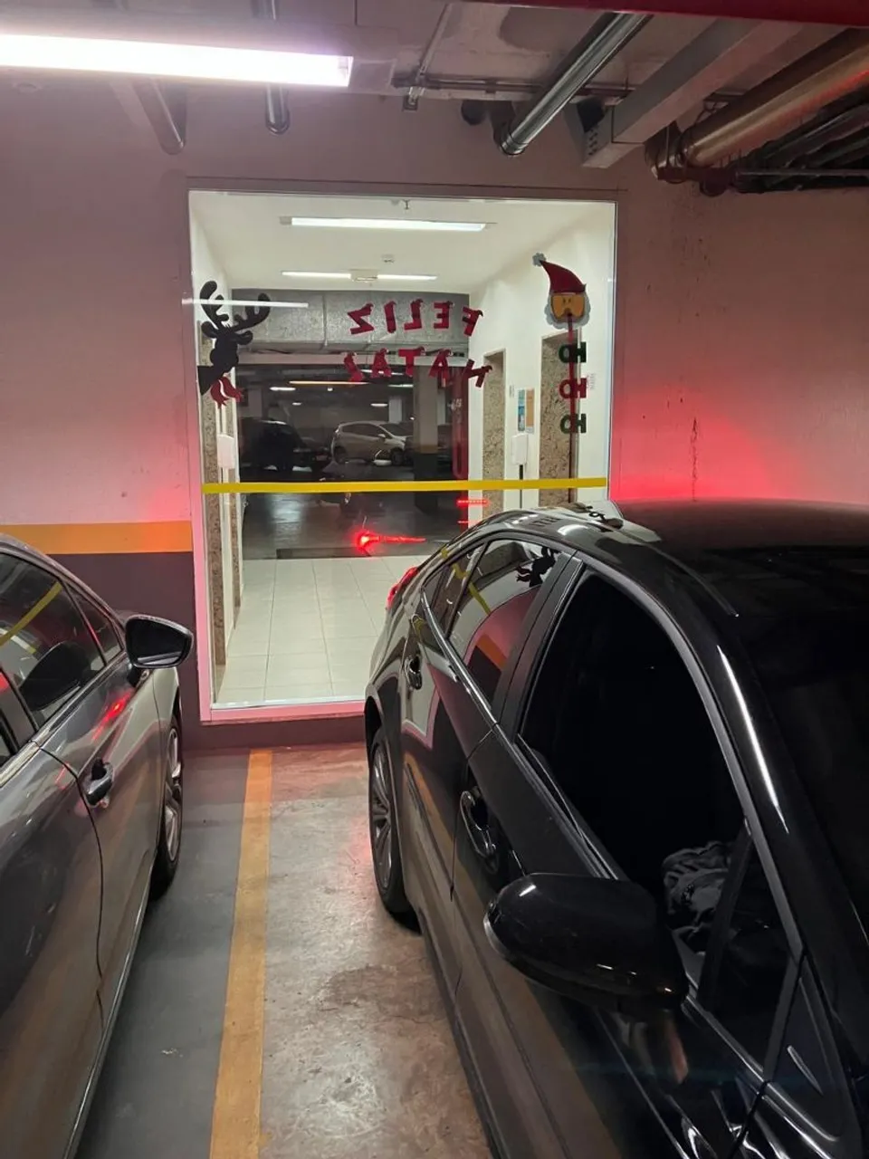Aluguel de vaga de garagem no Edifício Saint Moritz