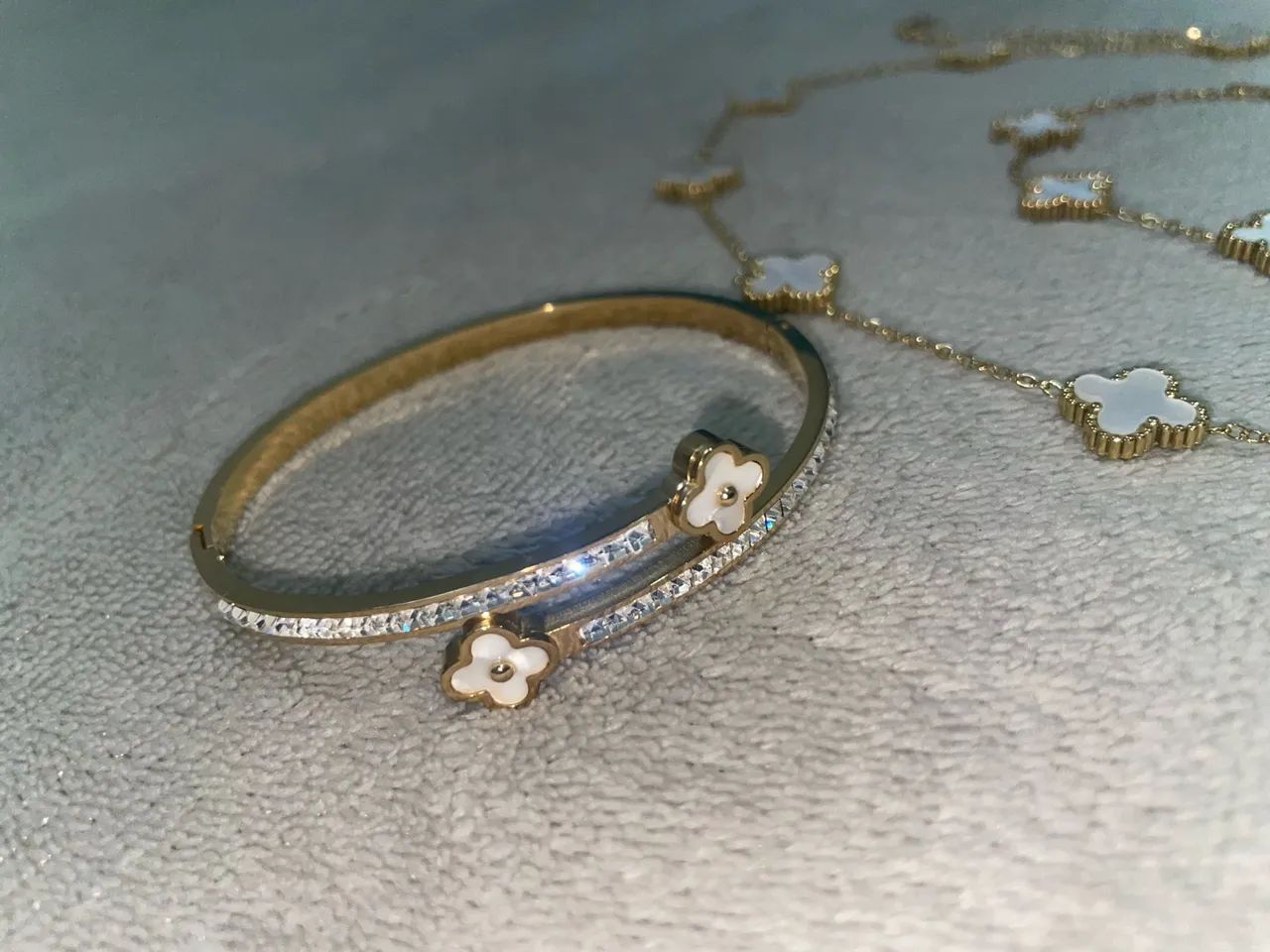 Pulseiras Folheadas a Ouro com Pedras Coloridas - Foto 3