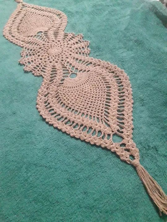 Caminho de mesa em Crochê - Foto 5