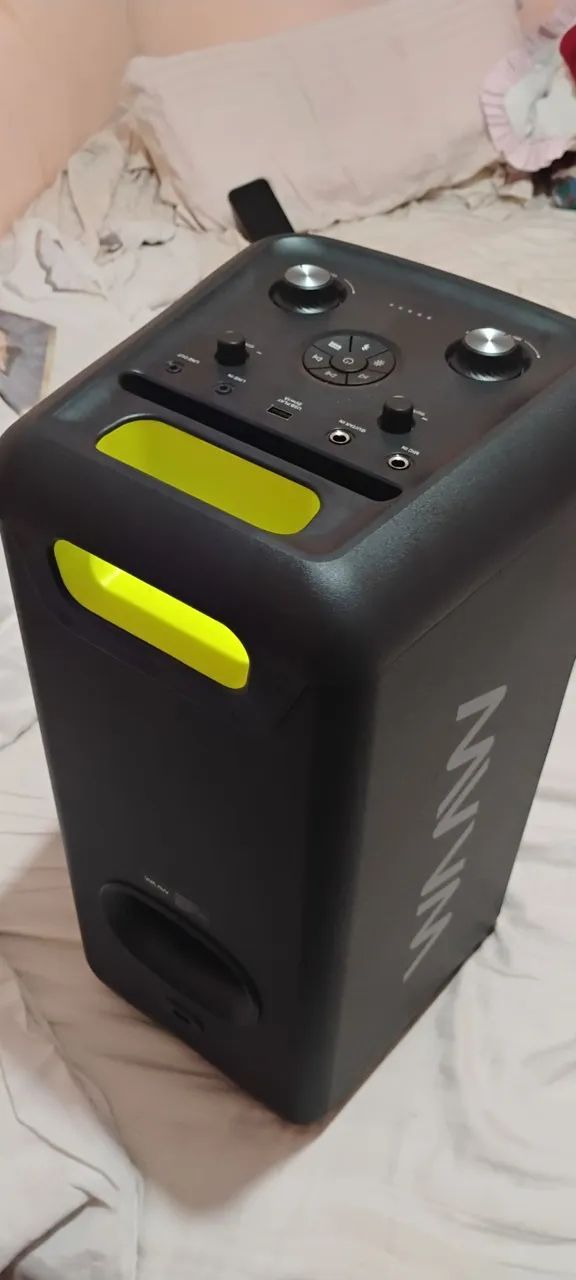 Caixa de Som Portátil com Bluetooth e Microfone - Foto 3