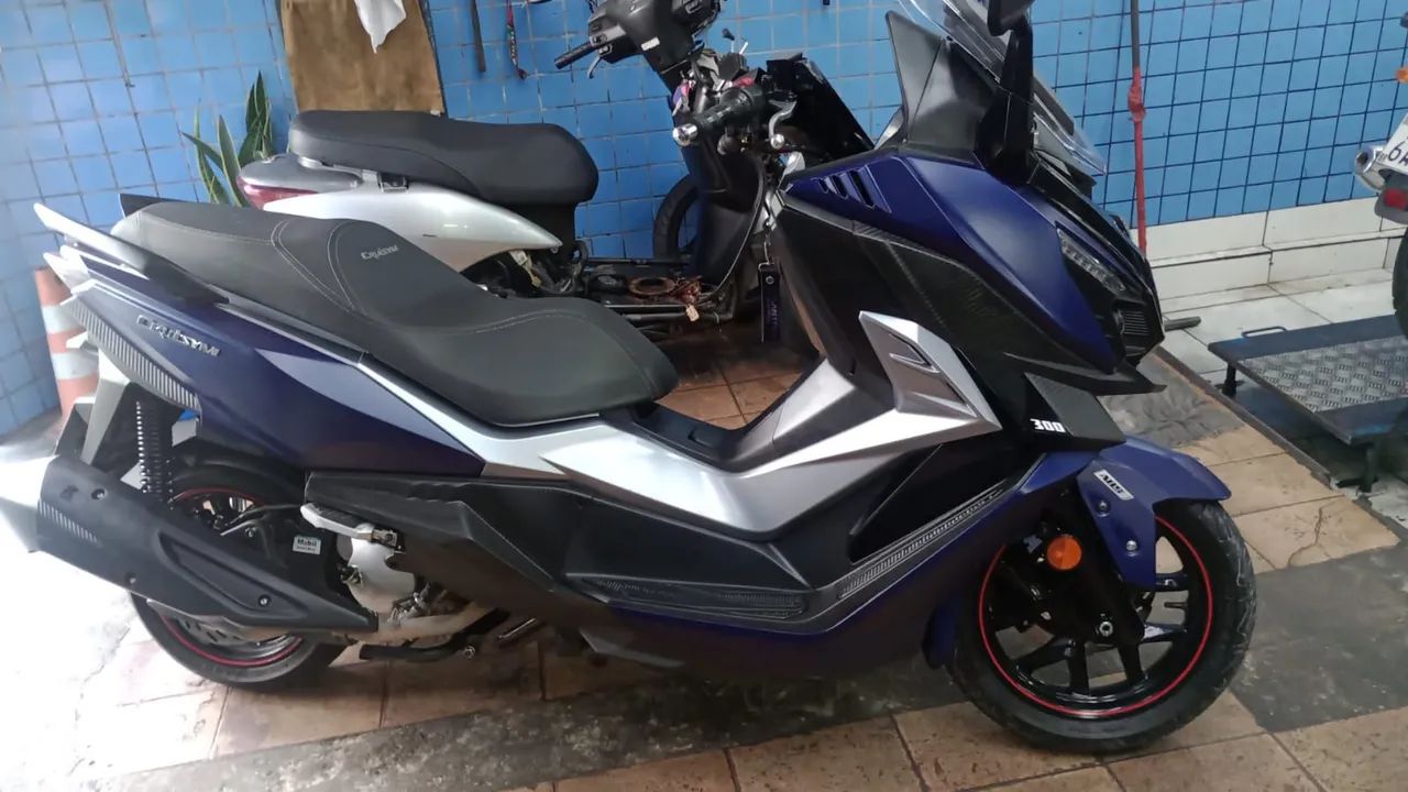 Cruisym 300 - Foto 2